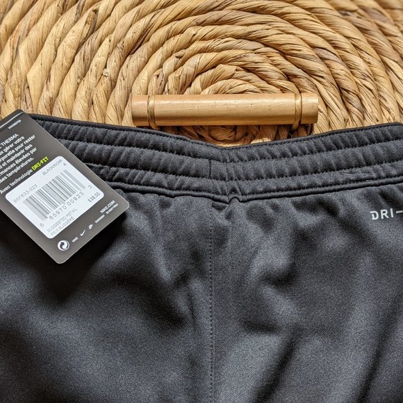 NWT Toddler Boy (3-4Y) - NIKE Therma Pant - Black - Picture 7 of 9